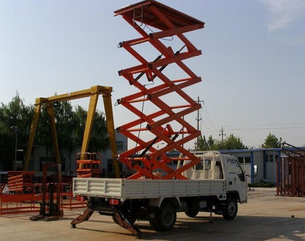 車載剪叉式升降機(jī)